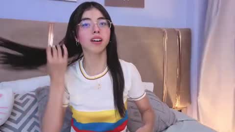 Mia online show from June 2026 12:38:02 AM