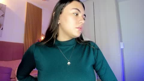 Mia Nevaeh - follow me online show from April 2026 07:30:02 PM