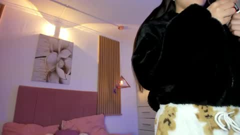 Snapshot of mia_nevaeh chatting on April 2026 07:51:01 PM Mia Nevaeh - follow me online show from April 2026 07:51:01 PM