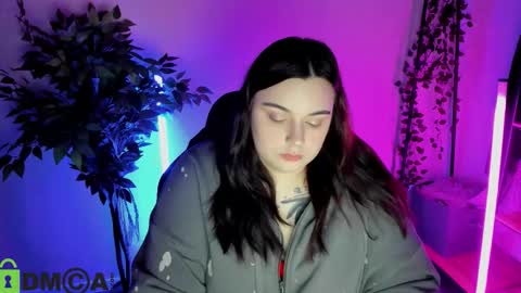 Mia online show from February 2026 11:06:01 PM