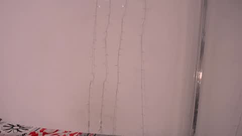 Snapshot of mia_reys chatting on December 2024 04:40:02 PM mia reys online show from December 2024 04:40:02 PM