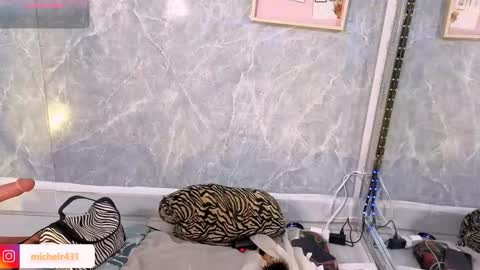 mia reys online show from March 2026 01:03:02 PM