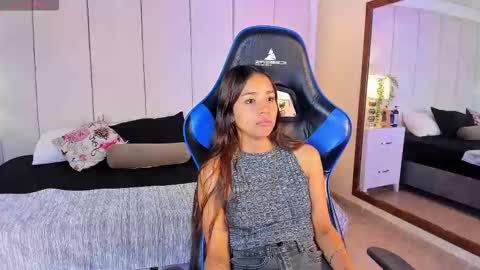 Snapshot of mia_rousse25 chatting on November 2025 01:37:02 PM mia rousse25 online show from November 2025 01:37:02 PM