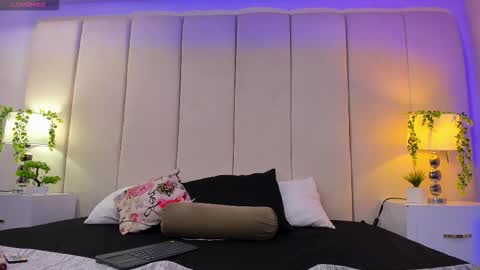 Snapshot of mia_rousse25 chatting on December 2025 01:43:01 AM mia rousse25 online show from December 2025 01:43:01 AM