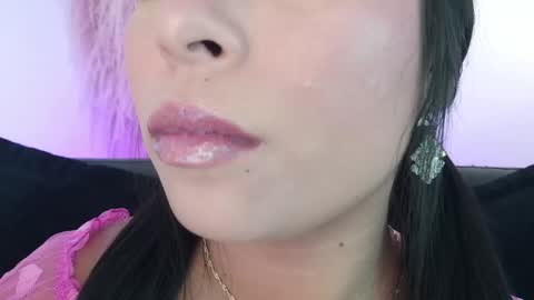 Snapshot of mia_roux1 chatting on May 2026 09:33:02 PM Mia online show from May 2026 09:33:02 PM