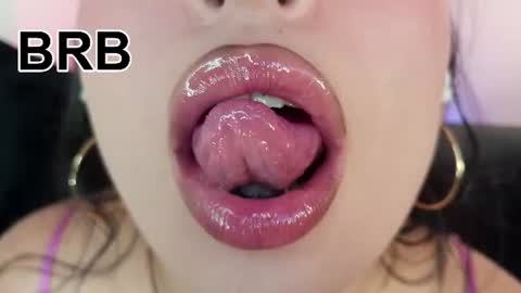 Snapshot of mia_roux1 chatting on July 2026 05:42:02 PM Mia online show from July 2026 05:42:02 PM