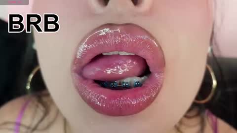 Snapshot of mia_roux1 chatting on July 2026 10:53:02 PM Mia online show from July 2026 10:53:02 PM