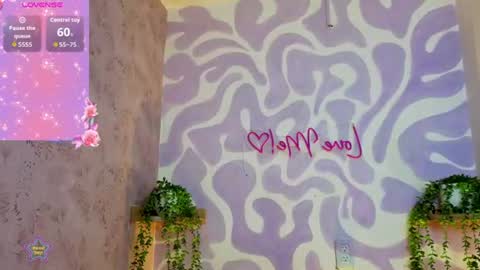 Snapshot of mia_scarlet7 chatting on June 2026 12:31:02 PM Mia . online show from June 2026 12:31:02 PM