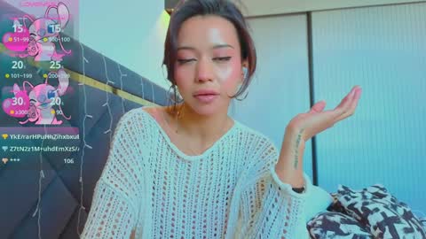 Mia online show from February 2025 06:32:01 AM