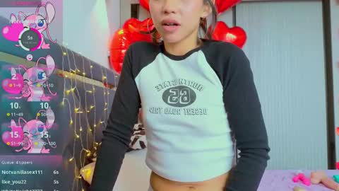 Mia online show from February 2025 08:43:02 AM