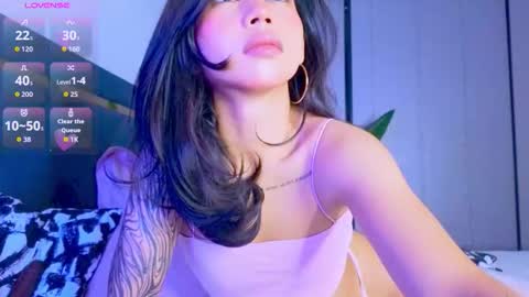 Snapshot of mia_sirenia chatting on February 2026 03:59:01 PM Mia online show from February 2026 03:59:01 PM