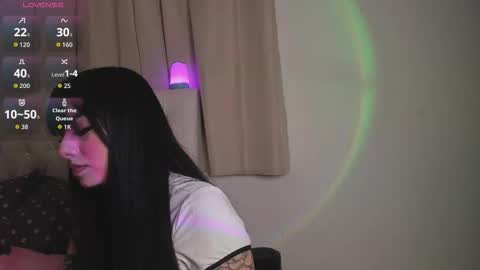 Snapshot of mia_sky_1 chatting on September 2025 10:32:02 PM Mia Sky online show from September 2025 10:32:02 PM