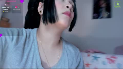 Mia  online show from September 2025 12:48:02 AM