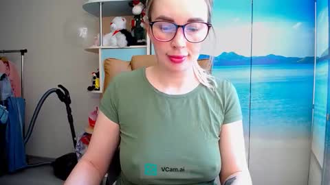 Mia. online show from March 2026 01:29:02 PM