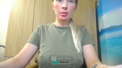 Snapshot of mia_sunnyy chatting on June 2026 08:33:02 PM Mia. online show from June 2026 08:33:02 PM