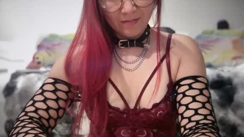 Snapshot of mia_temptress chatting on November 2025 06:20:01 PM Mia online show from November 2025 06:20:01 PM