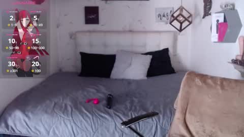 MIA  online show from December 2025 07:09:01 PM