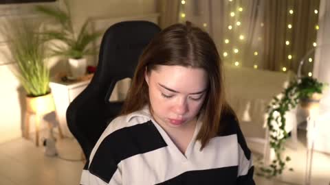 VixenMia online show from January 2025 03:42:02 AM