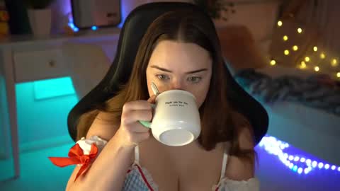 VixenMia online show from February 2025 04:01:01 AM