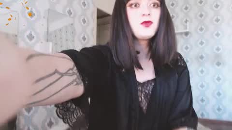 mia_wallase online show from November 2025 10:26:02 AM