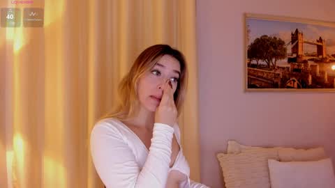 Snapshot of mia_white11 chatting on April 2026 01:16:02 PM Mia White online show from April 2026 01:16:02 PM