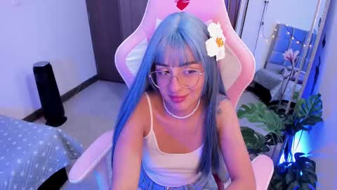 mia  nicolle online show from March 2025 07:03:01 AM