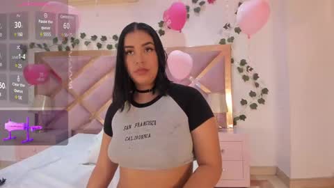 Snapshot of miaa_cameron1 chatting on February 2025 12:33:02 PM Mia online show from February 2025 12:33:02 PM