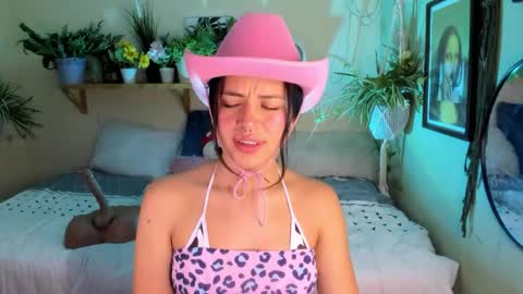 Miaa online show from October 2025 09:22:01 PM