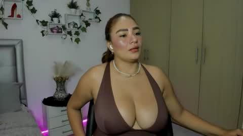 Snapshot of miaa_star_1x chatting on June 2026 11:02:01 AM miaa_star_1x online show from June 2026 11:02:01 AM