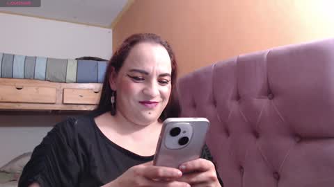 Snapshot of miaabrownn chatting on January 2025 09:15:01 PM MIA online show from January 2025 09:15:01 PM