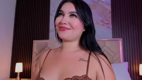 Snapshot of miaafarrel chatting on July 2026 10:11:01 PM Miaa Farrel online show from July 2026 10:11:01 PM