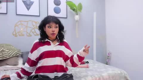 Mia online show from January 2025 07:18:02 PM