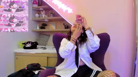 Mia online show from January 2025 12:48:02 PM