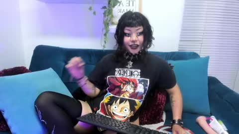 Mia online show from January 2025 01:34:01 PM