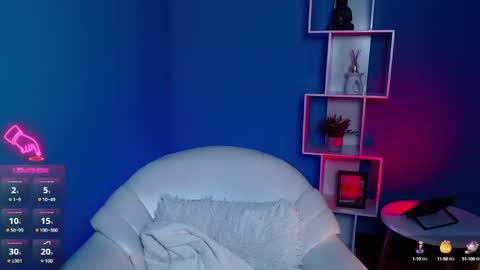 Snapshot of miaawild chatting on December 2024 08:44:01 PM Andrea online show from December 2024 08:44:01 PM