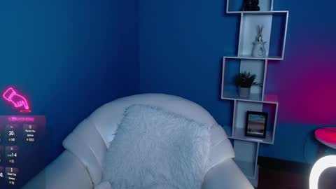 Snapshot of miaawild chatting on December 2024 03:39:01 PM Andrea online show from December 2024 03:39:01 PM