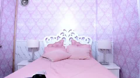 Mia online show from June 2026 01:58:01 AM