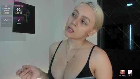 MiaCarper online show from February 2026 08:47:01 PM