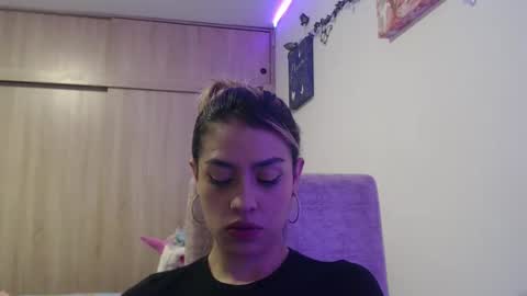 Snapshot of miacollings1 chatting on October 2025 03:34:01 AM Miia online show from October 2025 03:34:01 AM