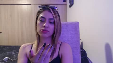 Snapshot of miacollings1 chatting on November 2025 02:55:01 AM Miia online show from November 2025 02:55:01 AM