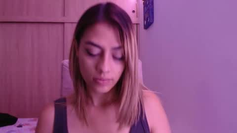 Miia  online show from January 2026 04:06:01 AM