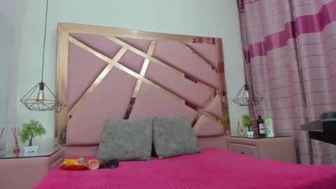 MiaCours online show from January 2026 07:06:02 PM