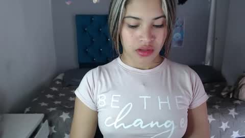 Snapshot of miacumgirl chatting on April 2026 12:22:02 PM miacumgirl online show from April 2026 12:22:02 PM