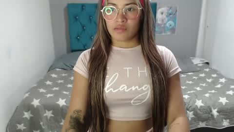 Snapshot of miacumgirl chatting on April 2026 06:25:01 PM miacumgirl online show from April 2026 06:25:01 PM