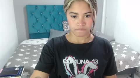 Snapshot of miacumgirl chatting on May 2026 12:21:02 PM miacumgirl online show from May 2026 12:21:02 PM