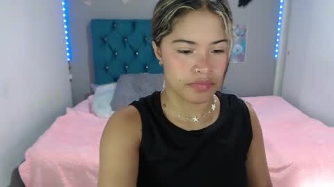 Snapshot of miacumgirl chatting on June 2026 12:30:01 PM miacumgirl online show from June 2026 12:30:01 PM