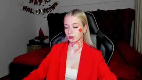 Snapshot of miagraces chatting on October 2025 06:20:02 PM Mia online show from October 2025 06:20:02 PM