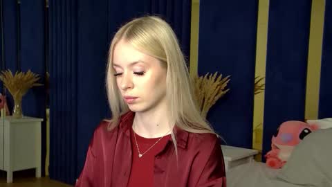 Snapshot of miagraces chatting on November 2025 06:19:02 PM Mia online show from November 2025 06:19:02 PM