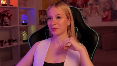 Snapshot of miagraces chatting on November 2025 06:18:02 PM Mia online show from November 2025 06:18:02 PM