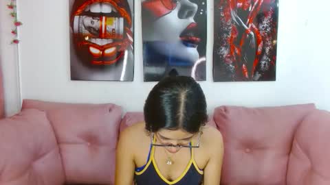 miahotcs online show from April 2026 03:23:01 PM